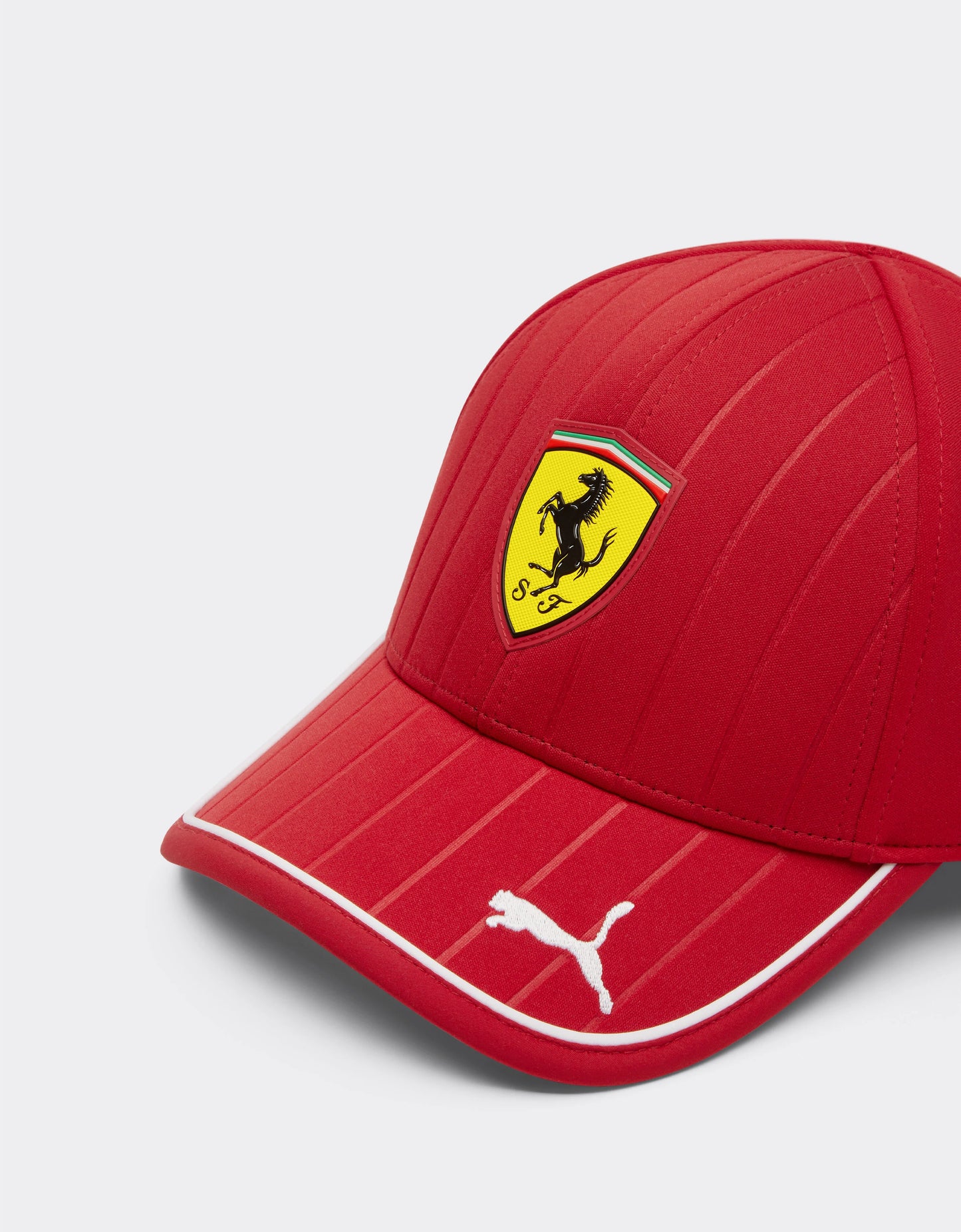 GORRA TEAM FERRARI 2025