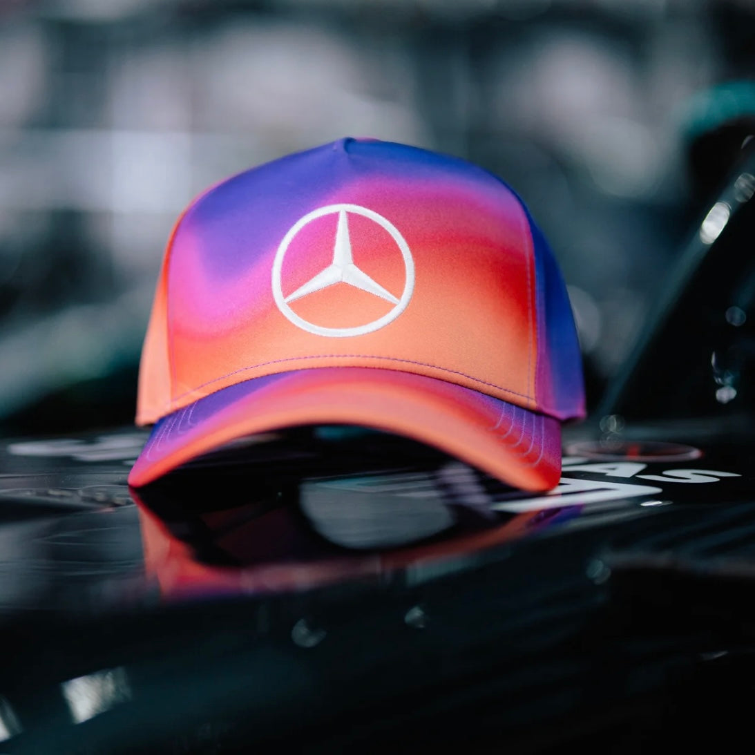 Gorra  MERCEDES Lewis Hamilton edición especial AUSTIN 2024 multicolor